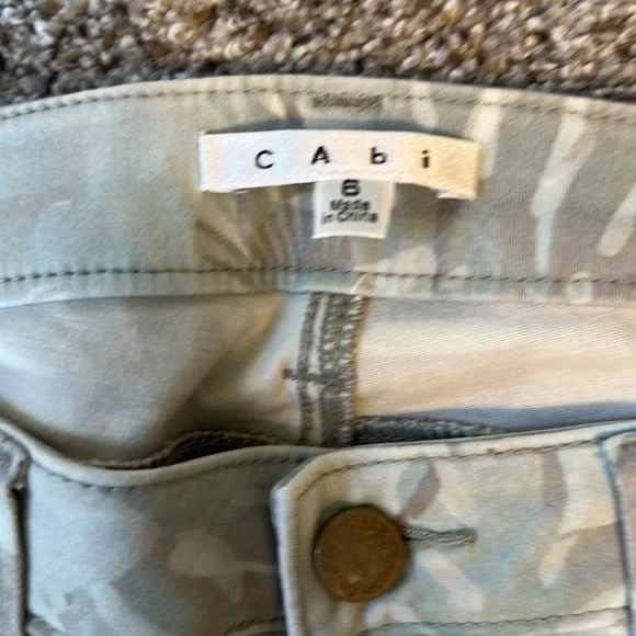 Cabi # 227 Women Size 6 Green Palm Leaf Paradise Crop Ankle Skinny Jeans, EUC - Picture 5 of 7